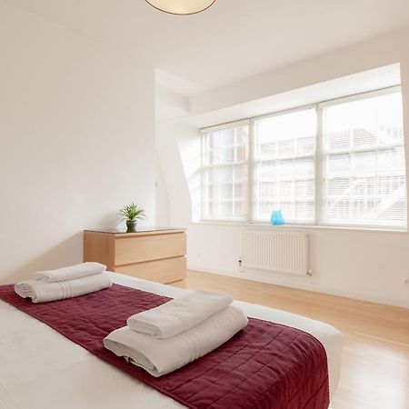 Roomspace Serviced Apartments - Groveland Court Londen Kamer foto