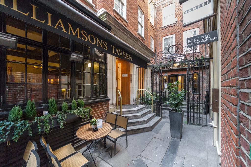 Roomspace Serviced Apartments - Groveland Court Londen Kamer foto
